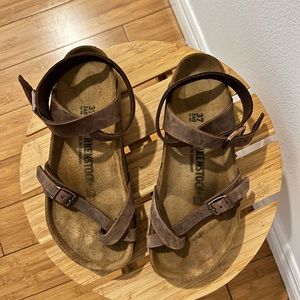 Birkenstock Yara Brown Size 37/7 Regular Width
